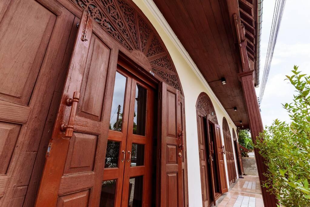 Treetop - Fong Lee Cc Lampang Walking Street Exterior photo